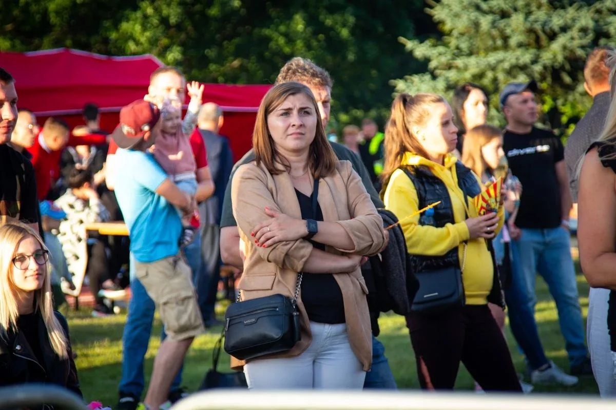 Koncerty zespołów na Pikniku Rodzinnym w Nurze - pojawiły się same największe hity! (zdjęcia, wideo)