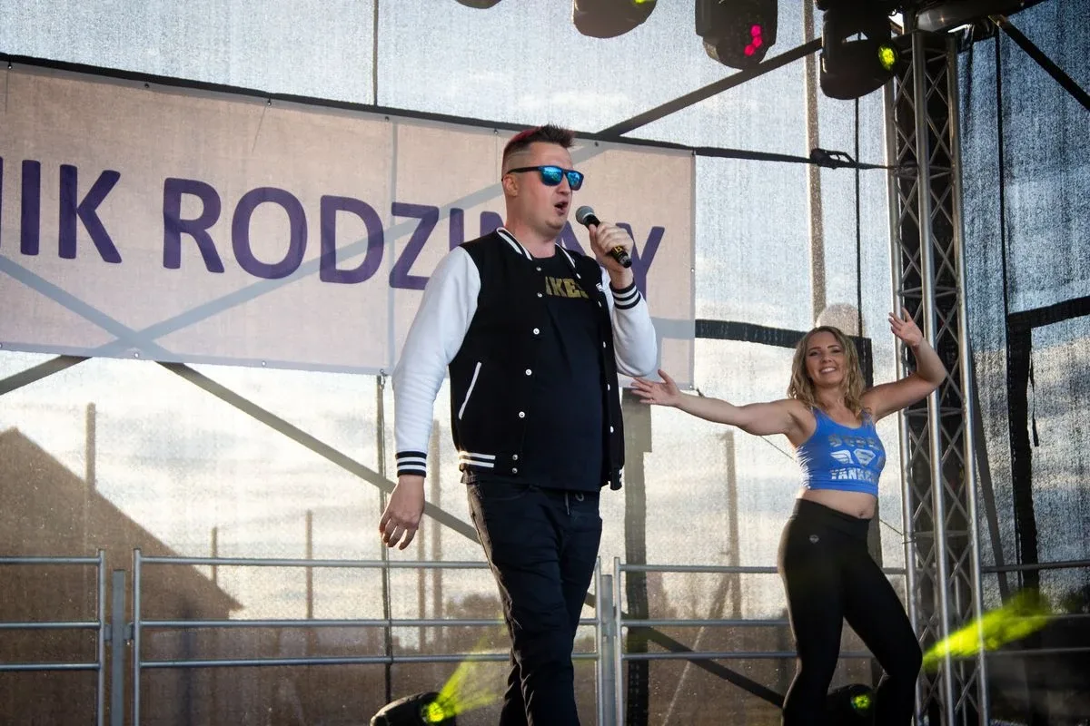 Koncerty zespołów na Pikniku Rodzinnym w Nurze - pojawiły się same największe hity! (zdjęcia, wideo)