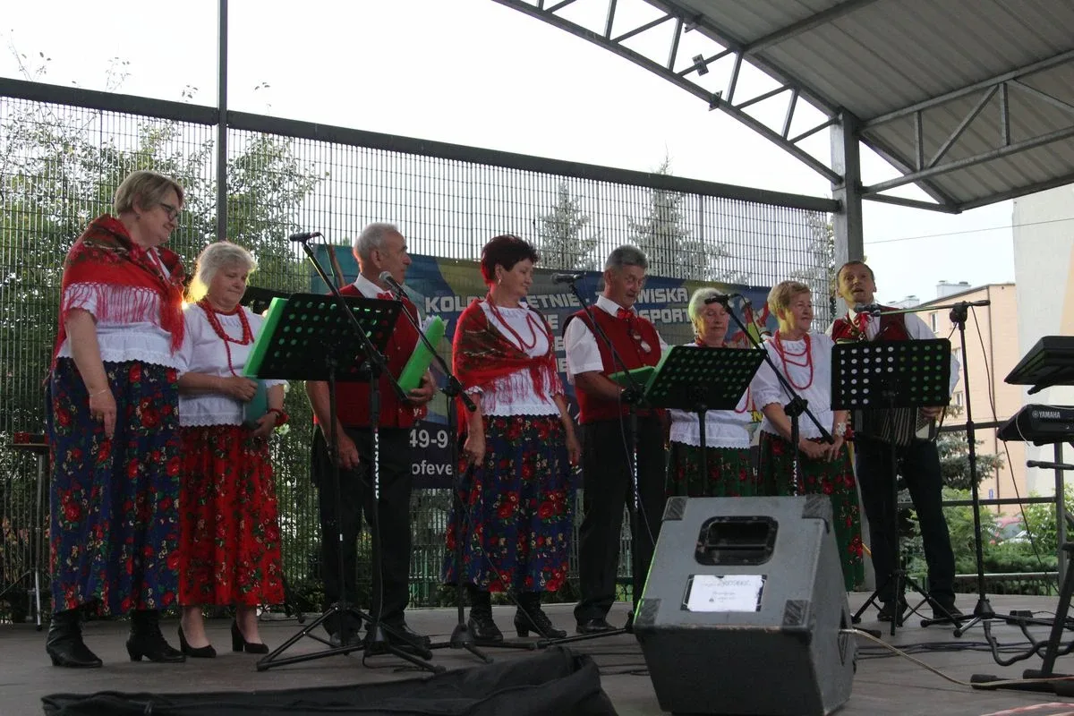 Biesiada pod gwiazdami w Małkini Górnej (zdjęcia, wideo)