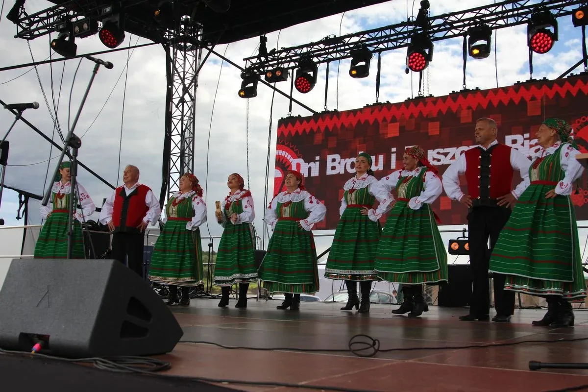 Największy w regionie Festiwal Kultury Kurpiowskiej na Dniach Broku! (zdjęcia, wideo)