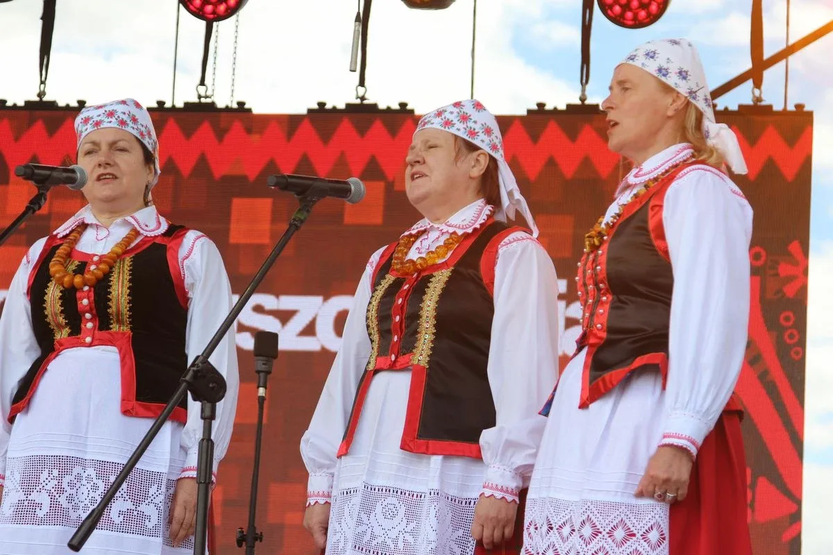 Największy w regionie Festiwal Kultury Kurpiowskiej na Dniach Broku! (zdjęcia, wideo)