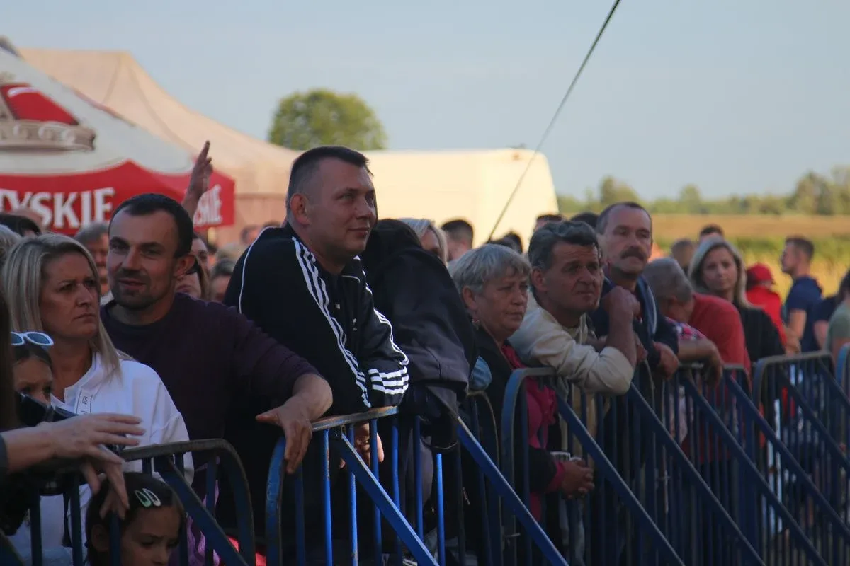 Koncerty trzech zespołów na Dniach Broku! Tak bawili się mieszkańcy przy dobrej muzyce (zdjęcia)