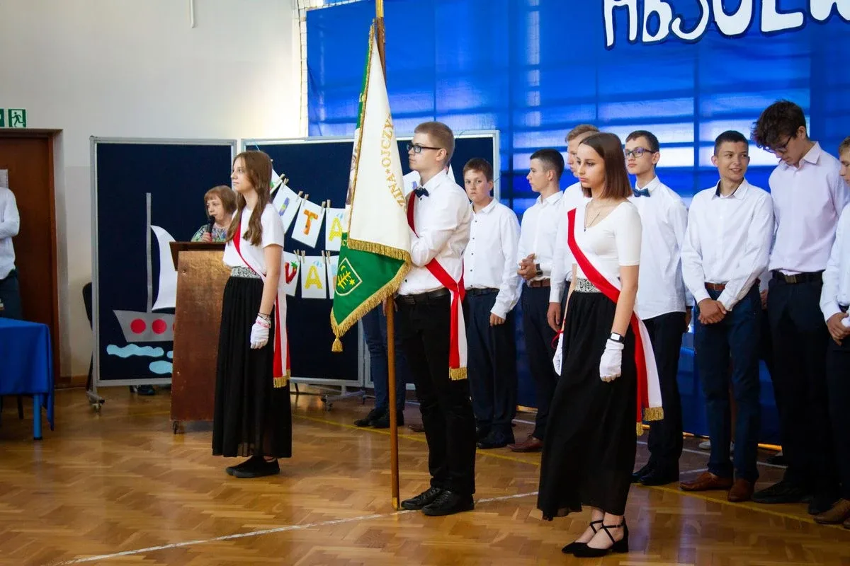 Zakończenie roku w SP nr 3 w Ostrowi Mazowieckiej (zdjęcia) 