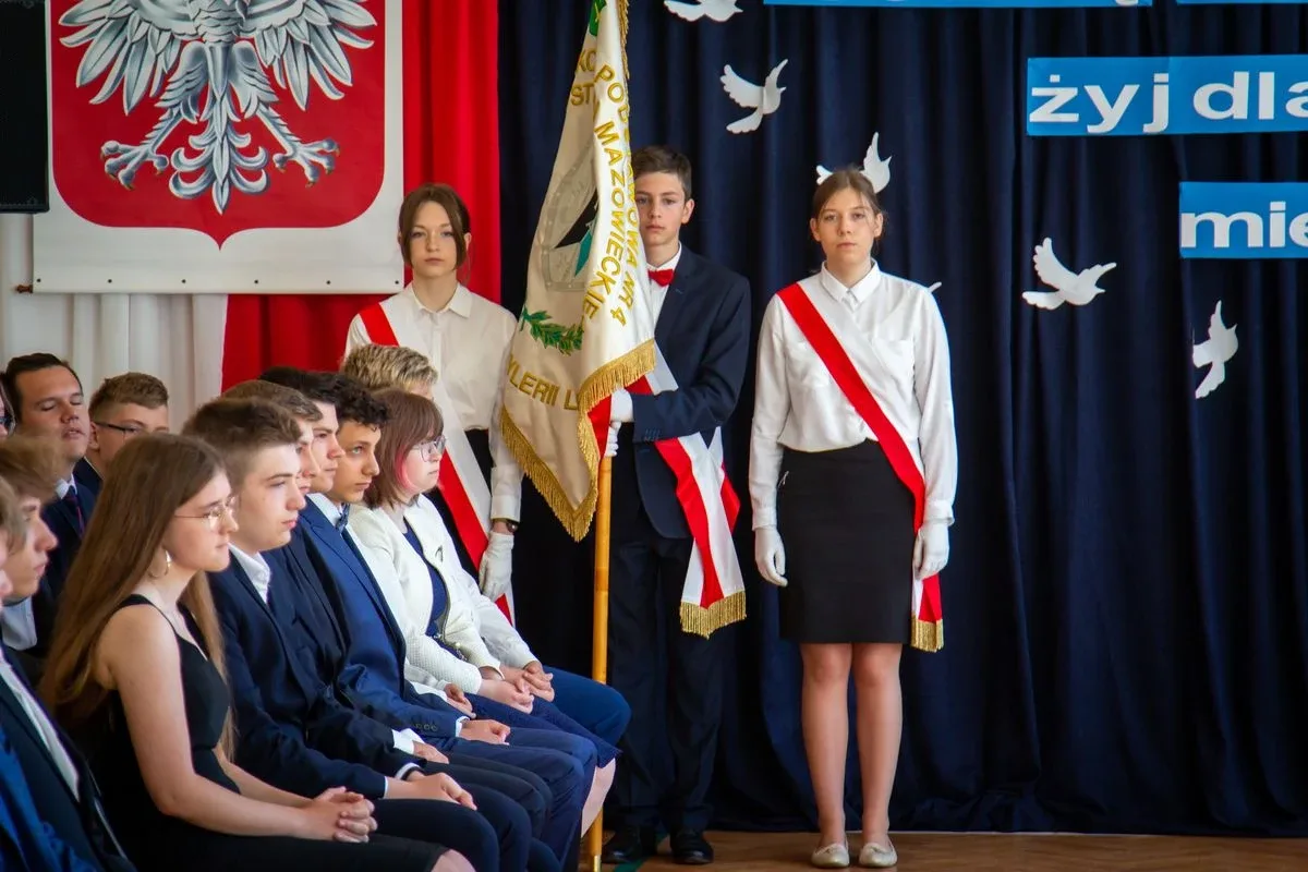Zakończenie roku szkolnego w Szkole Podstawowej nr 4 w Ostrowi Mazowieckiej (zdjęcia)