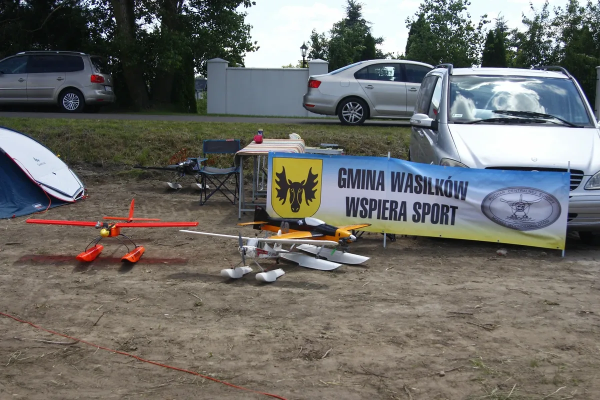 Pierwszy dzień Pucharu Centralnej Europy Modeli Wodnosamolotów za nami (zdjęcia)
