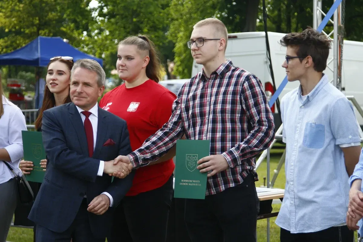 Drugi dzień Dni Ostrowi 2022. Na scenie wystąpił Mrozu (zdjęcia)