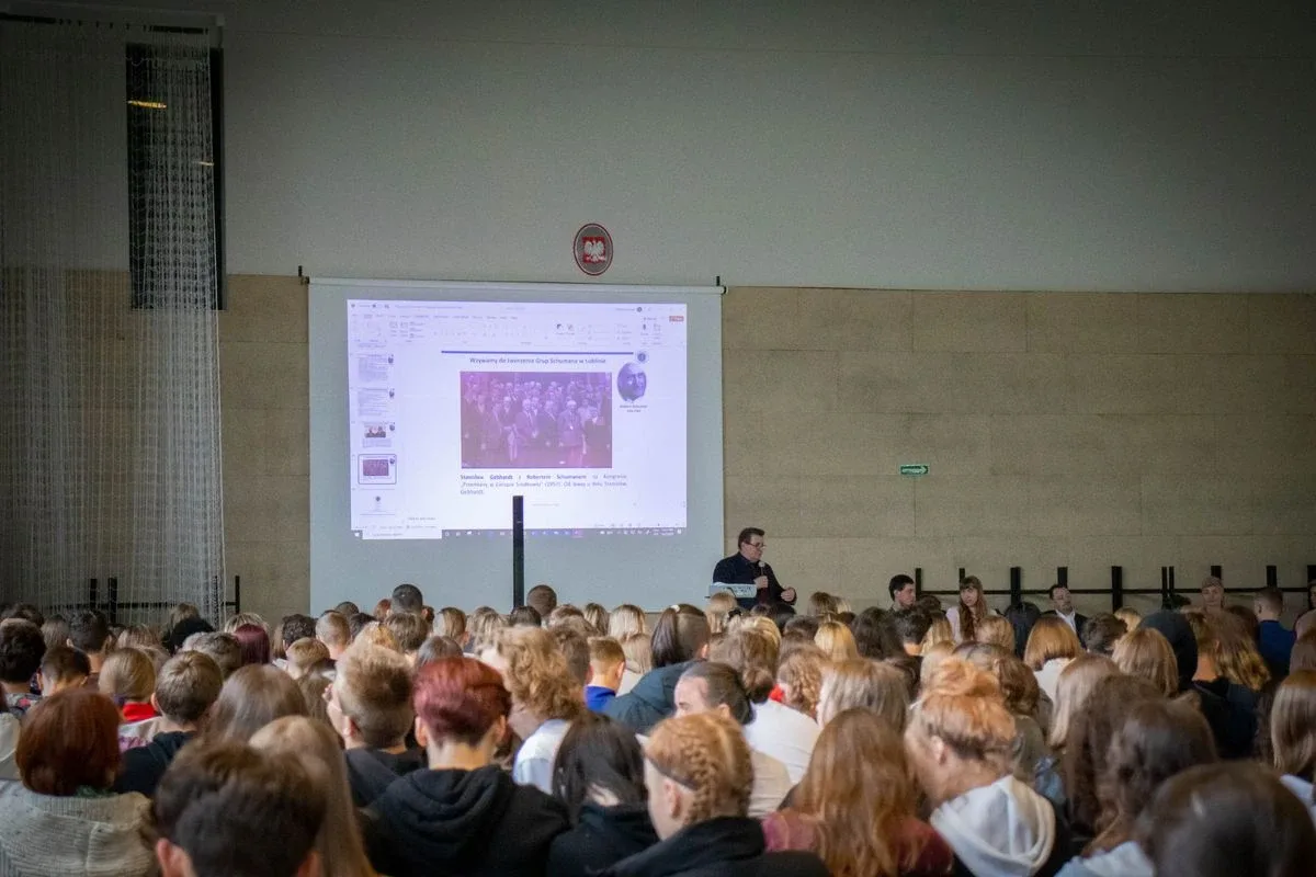 Spotkanie z przedstawicielami Instytutu Myśli Schumana w Ostrowi Mazowieckiej (zdjęcia)