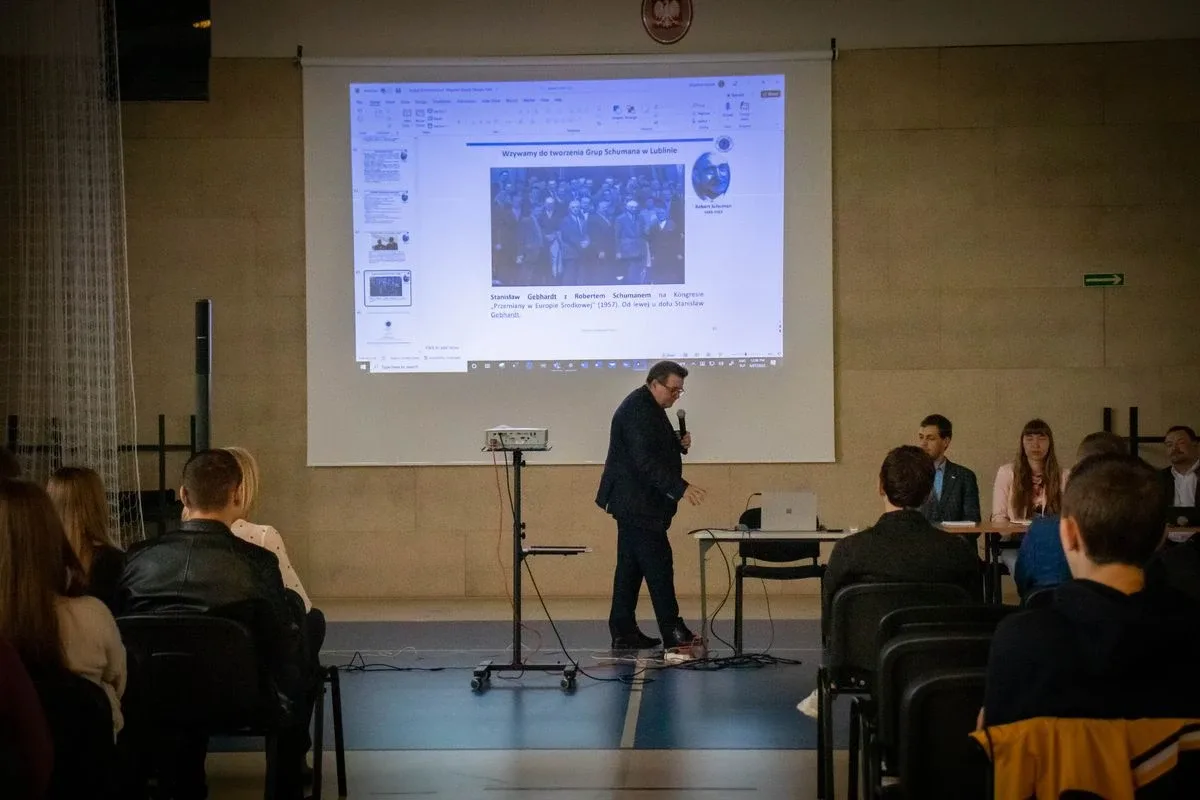 Spotkanie z przedstawicielami Instytutu Myśli Schumana w Ostrowi Mazowieckiej (zdjęcia)
