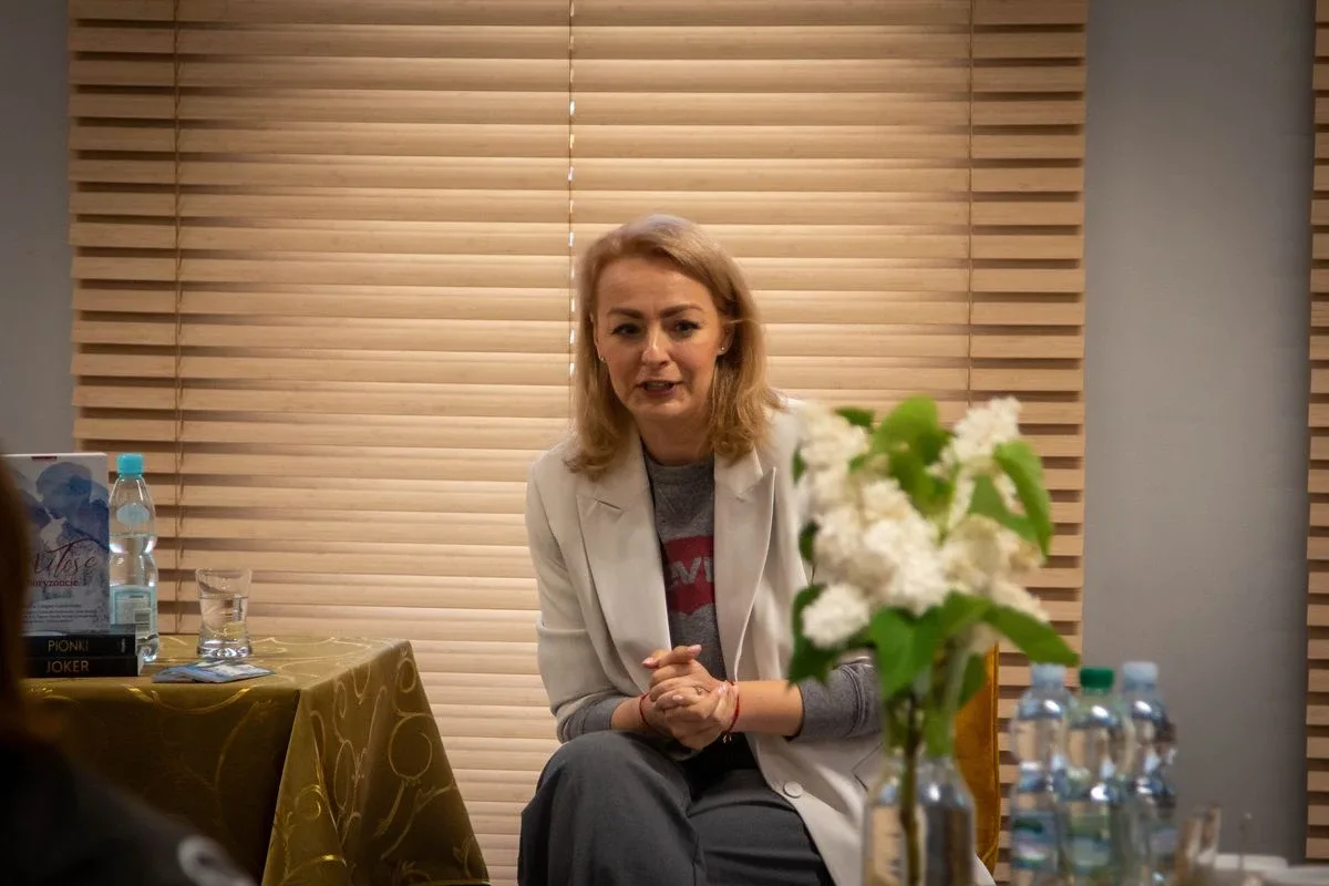 Spotkanie autorskie z Natalią Nowak-Lewandowską w Wąsewie (zdjęcia)