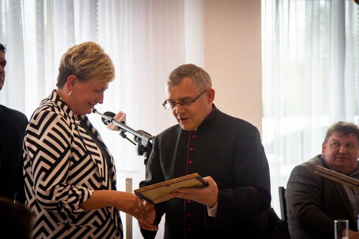Patronem Powiatu Ostrowskiego został Błogosławiony Stefan Kardynał Wyszyński (zdjęcia)