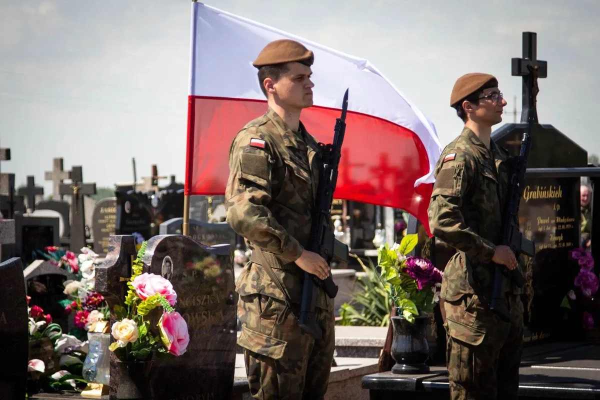 Uroczystości pogrzebowe Żołnierza Niezłomnego (zdjęcia)