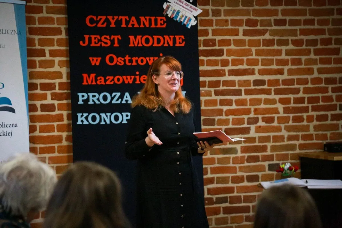 Rozdanie nagród laureatom V edycji akcji "Czytanie jest Modne w Ostrowi Mazowieckiej" (zdjęcia)