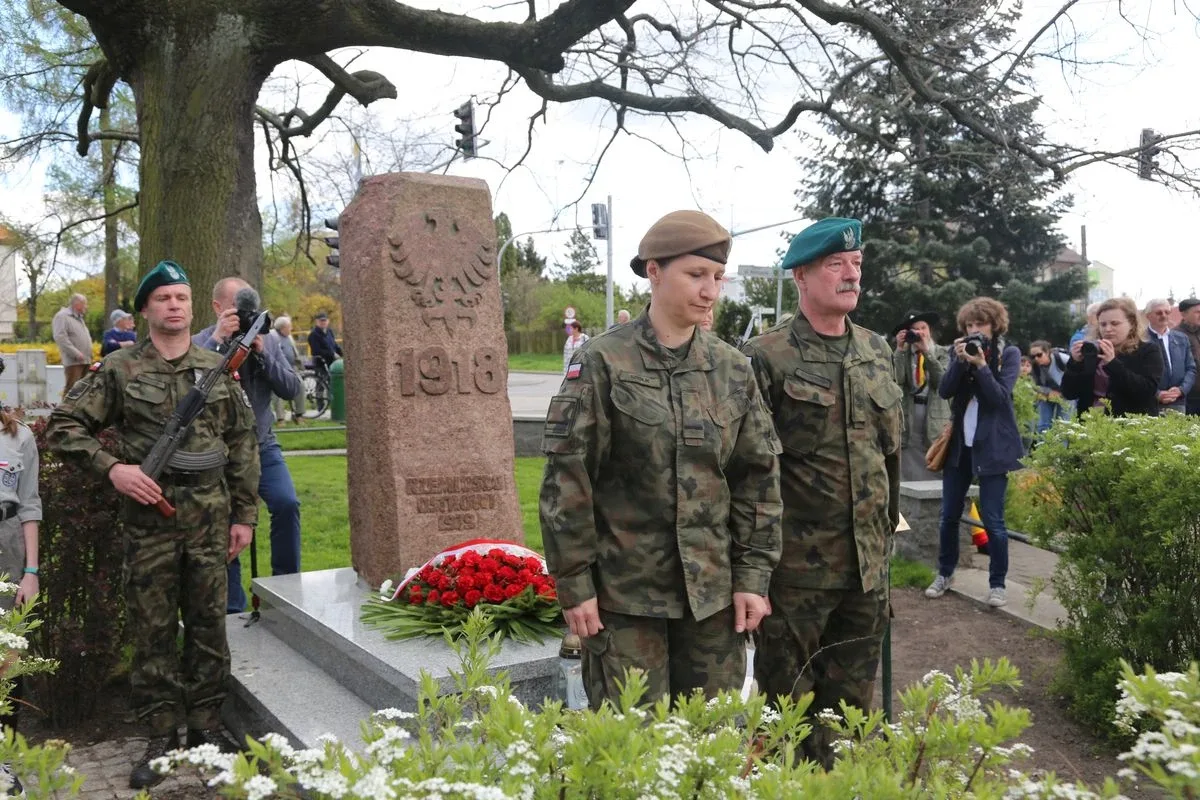 Miejskie obchody Święta Narodowego 3 Maja w Ostrowi Mazowieckiej (zdjęcia)
