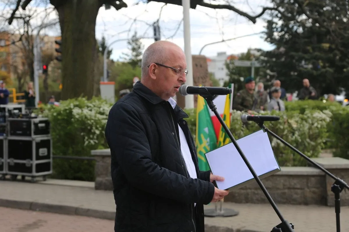 Miejskie obchody Święta Narodowego 3 Maja w Ostrowi Mazowieckiej (zdjęcia)