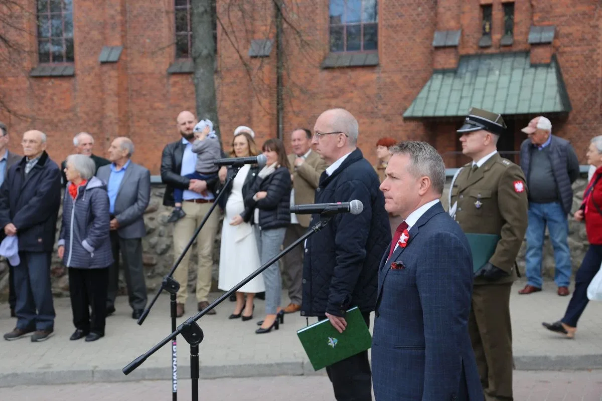 Miejskie obchody Święta Narodowego 3 Maja w Ostrowi Mazowieckiej (zdjęcia)