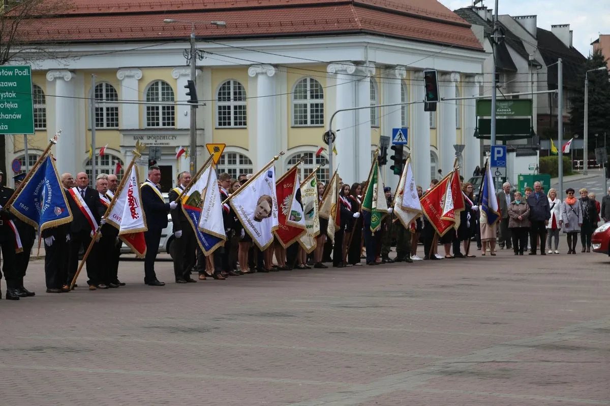 Miejskie obchody Święta Narodowego 3 Maja w Ostrowi Mazowieckiej (zdjęcia)