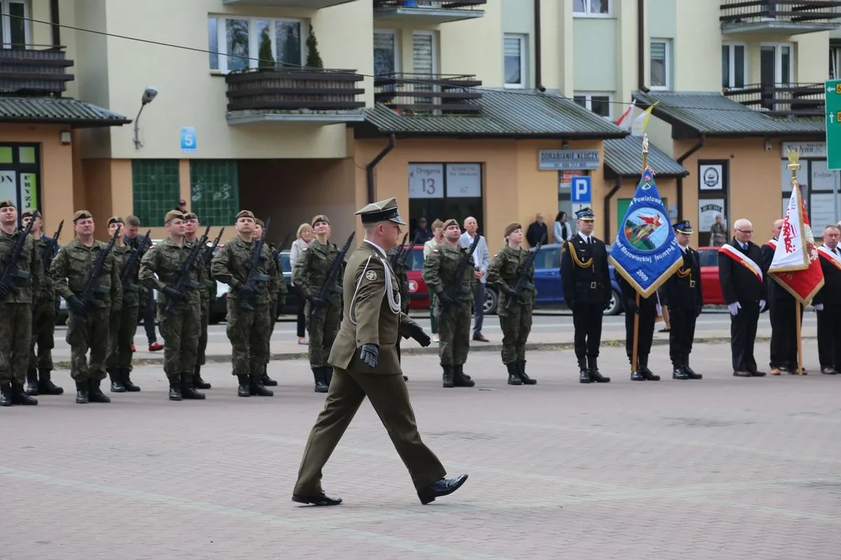 Miejskie obchody Święta Narodowego 3 Maja w Ostrowi Mazowieckiej (zdjęcia)