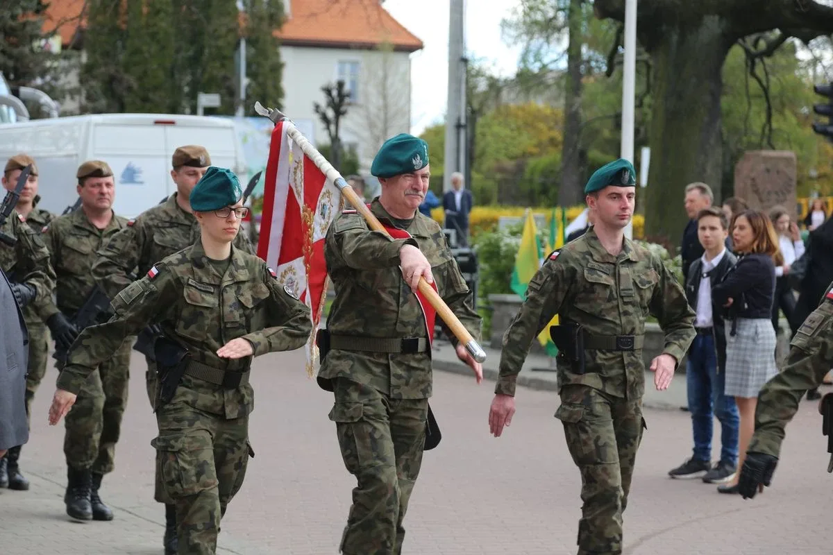 Miejskie obchody Święta Narodowego 3 Maja w Ostrowi Mazowieckiej (zdjęcia)