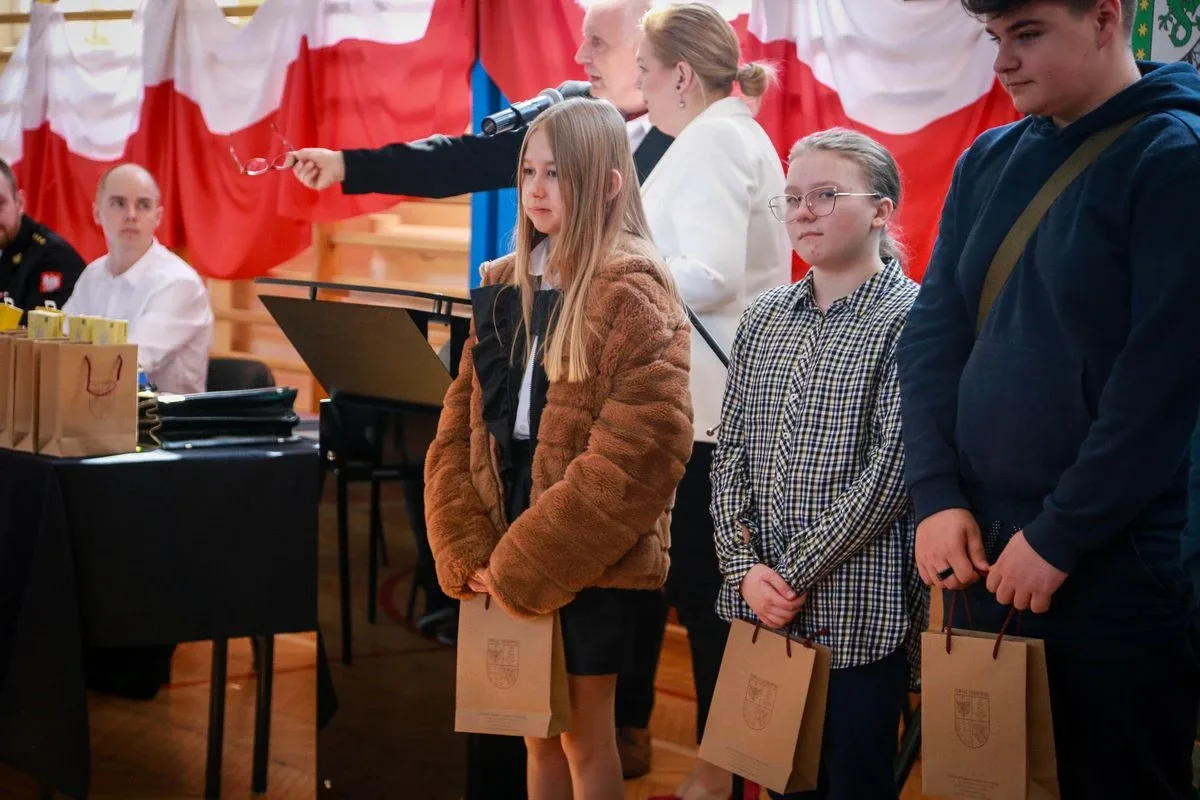 Eliminacje powiatowe Ogólnopolskiego Turnieju Wiedzy Pożarniczej "MŁODZIEŻ ZAPOBIEGA POŻAROM" (zdjęcia)