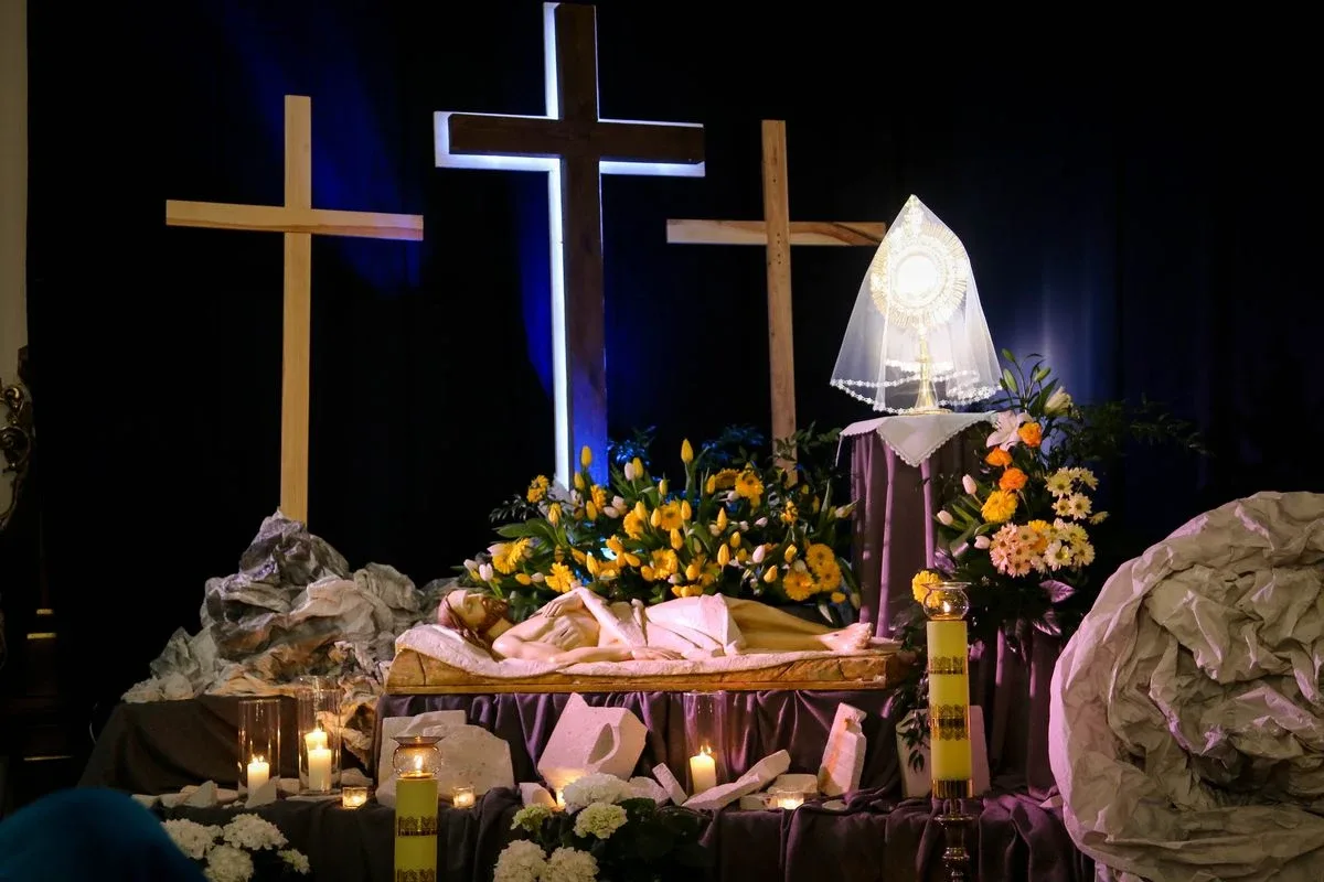 Groby Pańskie w ostrowskich parafiach (zdjęcia)