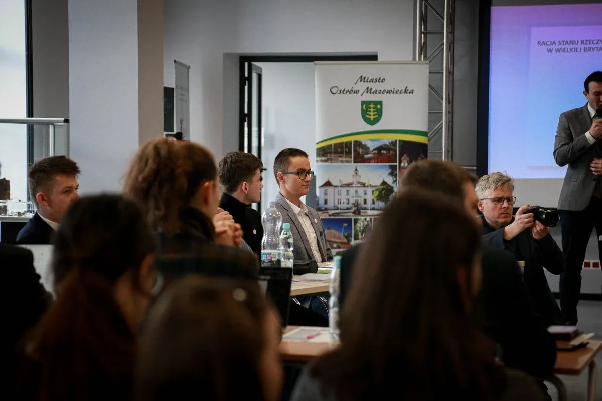 Finał Turnieju Debat Oksfordzkich "Odzyskani Bohaterowie" w Starej Elektrownicy (zdjęcia)