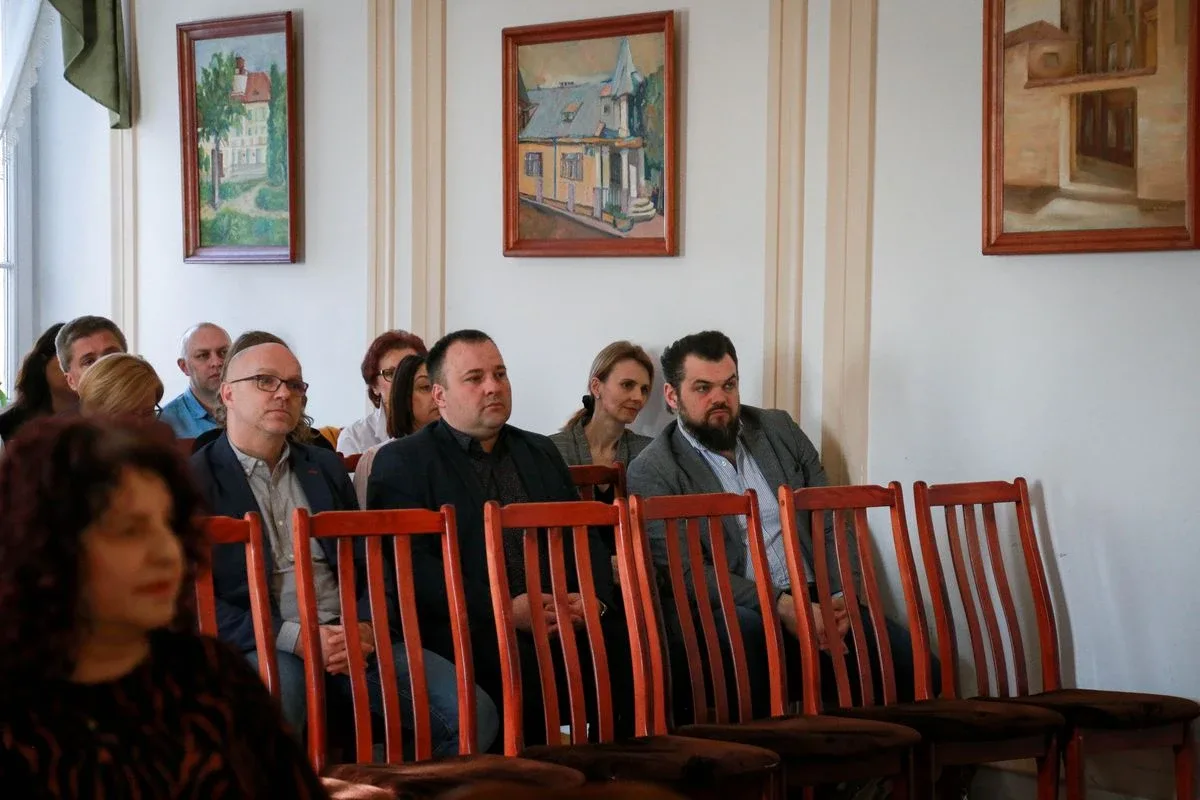 Wkrótce rozpocznie się budowa szkoły i przedszkola przy ulicy Partyzantów. Podpisano umowę z wykonawcą! (zdjęcia)