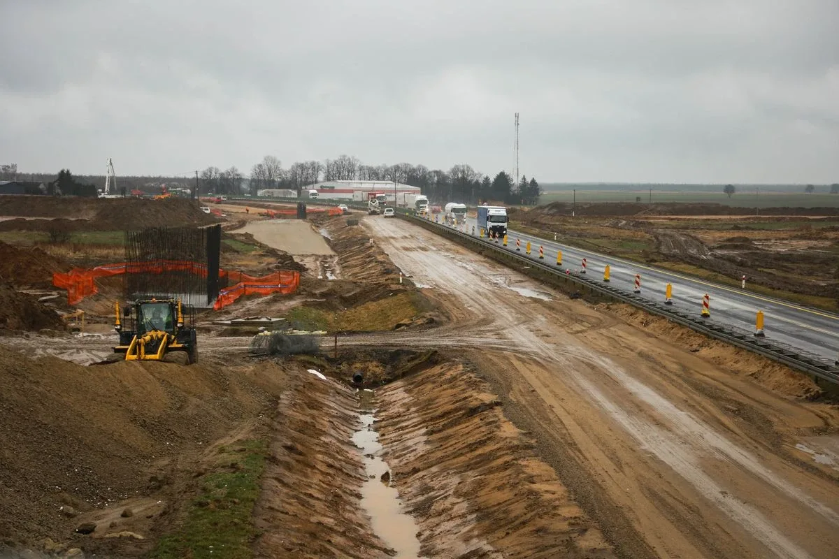 Trwają prace nad budową odcinka S61 Podborze - Śniadowo (zdjęcia)