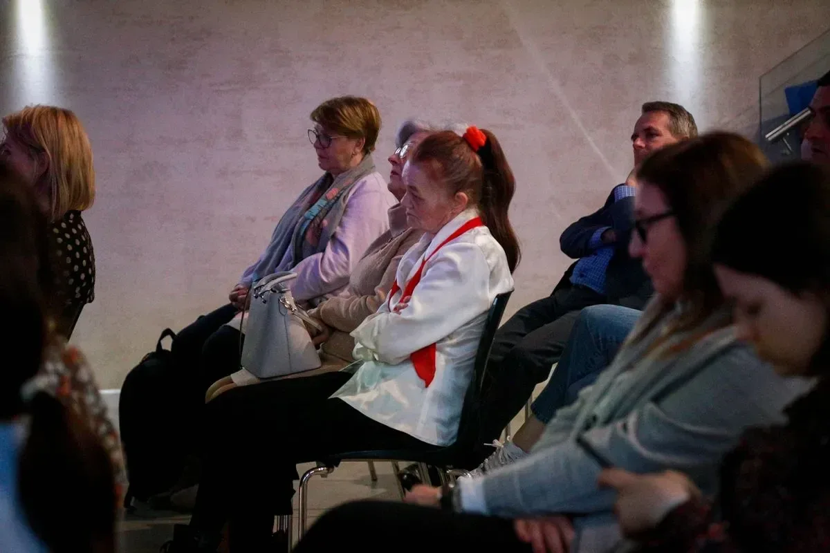 Wernisaż otwierający wystawę "Język Form" w Jatkach (zdjęcia)
