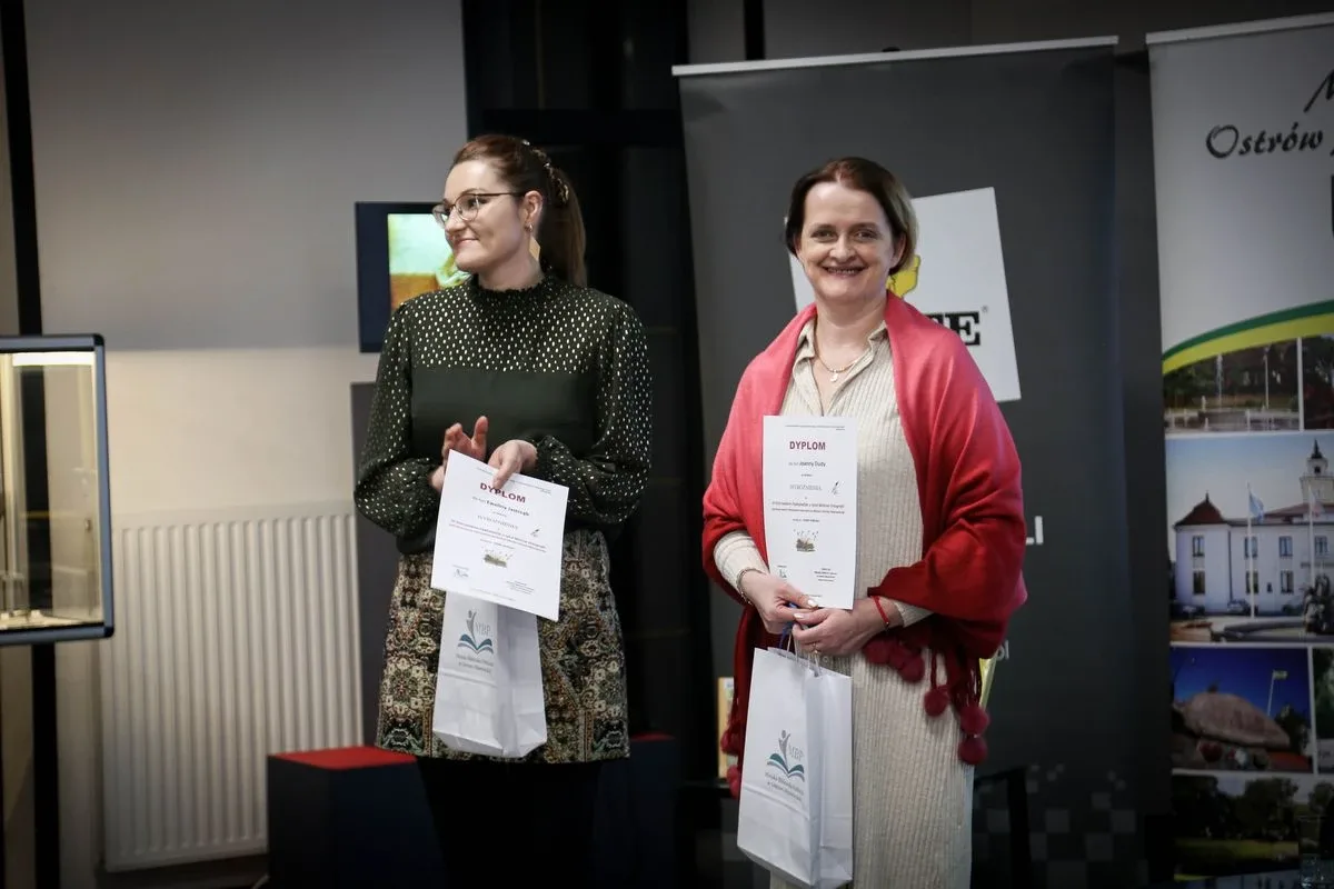Wręczeniu nagród laureatom III Ostrowskiego Dyktanda towarzyszyło spotkanie z Michałem Rusinkiem (zdjęcia)