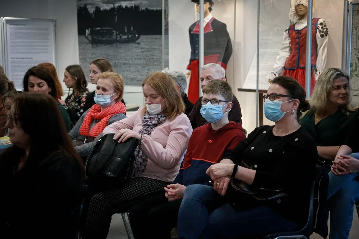 Wręczeniu nagród laureatom III Ostrowskiego Dyktanda towarzyszyło spotkanie z Michałem Rusinkiem (zdjęcia)