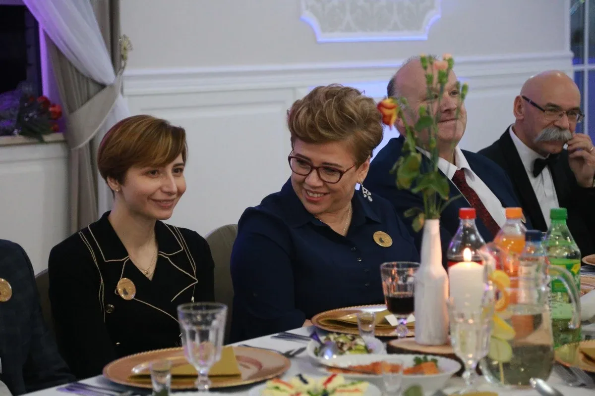 Studniówka maturzystów ZSCKR w Starym Lubiejewie (zdjęcia, wideo)