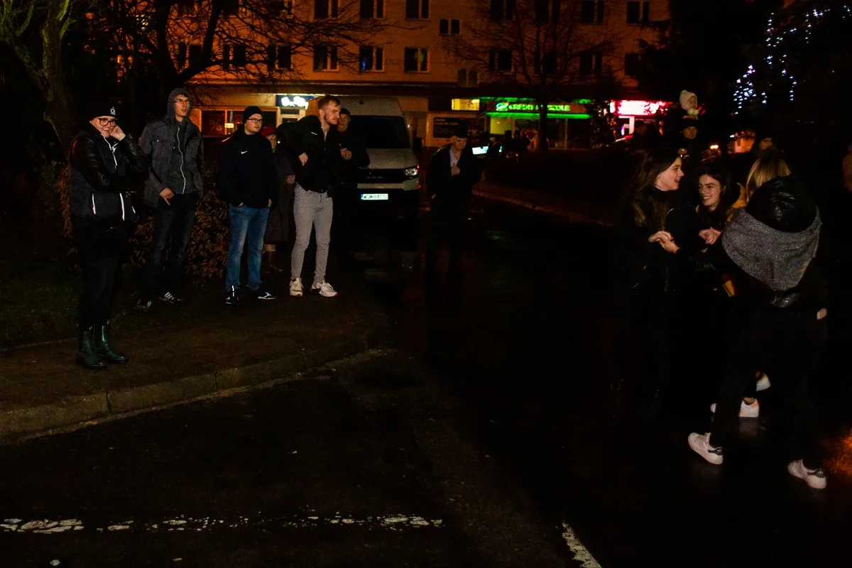 Mieszkańcy Ostrowi Mazowieckiej przywitali Nowy Rok (zdjęcia)