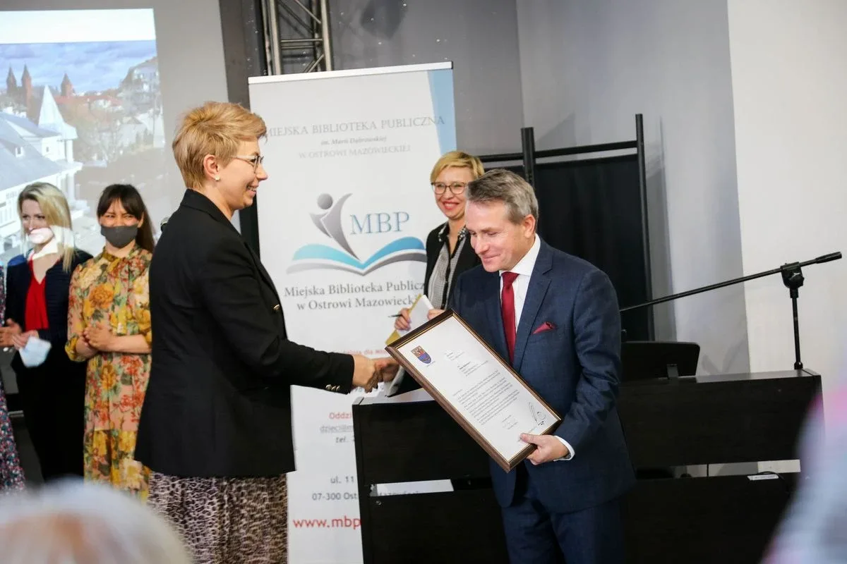 Oficjalne otwarcie Miejskiej Biblioteki Publicznej w Ostrowi Mazowieckiej po remoncie (zdjęcia)