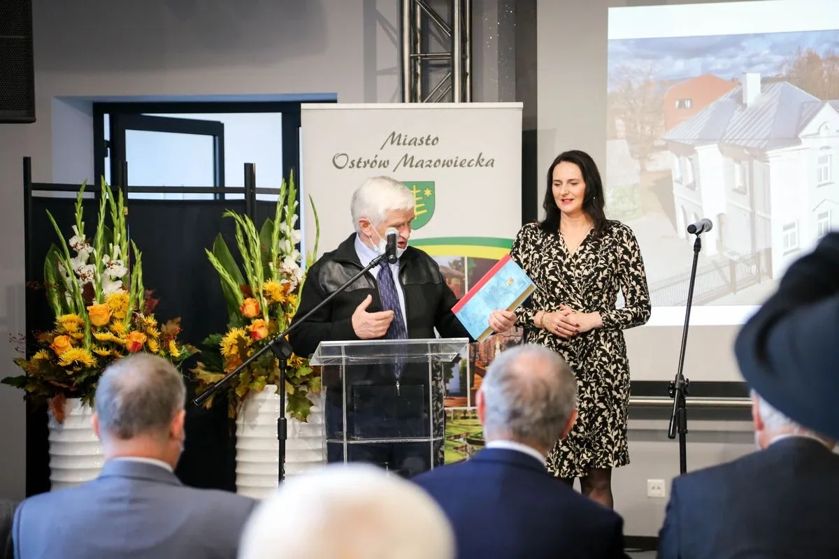 Oficjalne otwarcie Miejskiej Biblioteki Publicznej w Ostrowi Mazowieckiej po remoncie (zdjęcia)