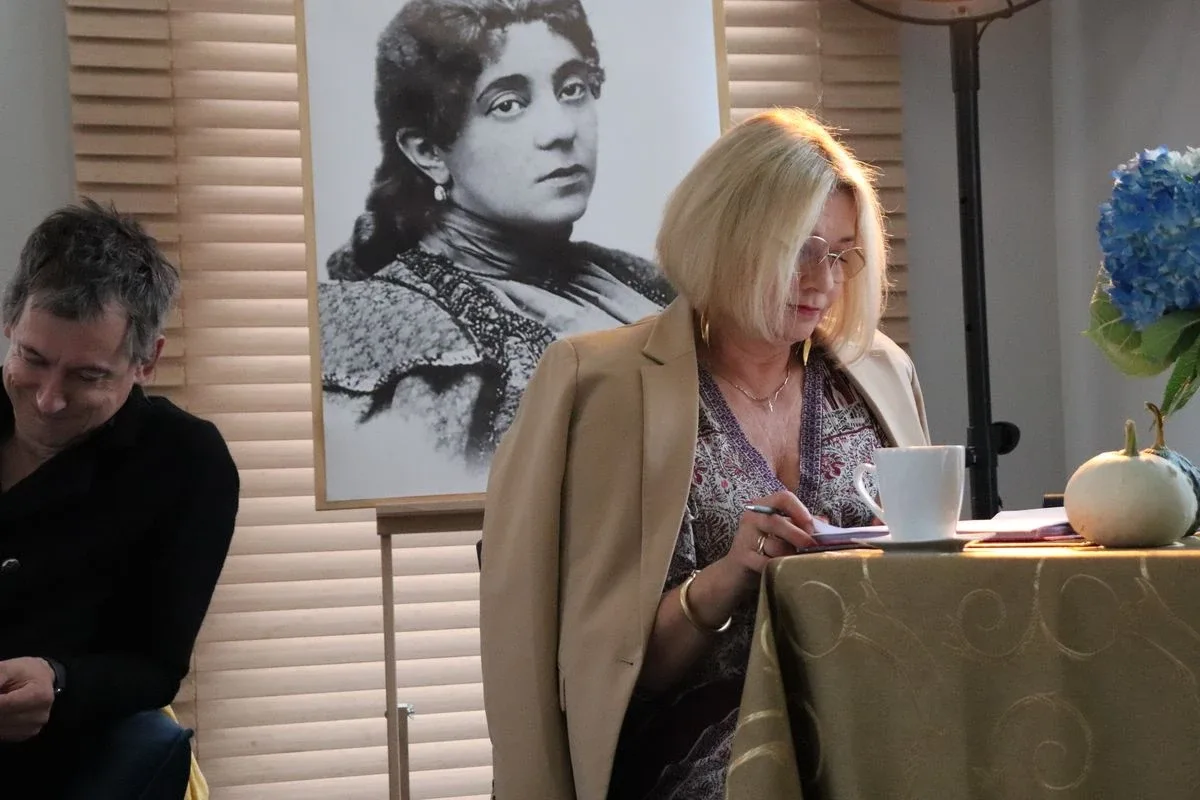 Małgorzata Ostrowska-Królikowska oraz Maciej Miecznikowski wzięli udział w "Narodowym czytaniu" w Wąsewie