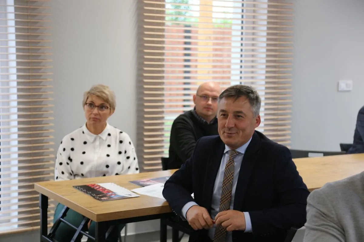 Spotkanie rekrutacyjno-organizacyjne dotyczące studiów podyplomowych Executive MBA w Wąsewie (zdjęcia)