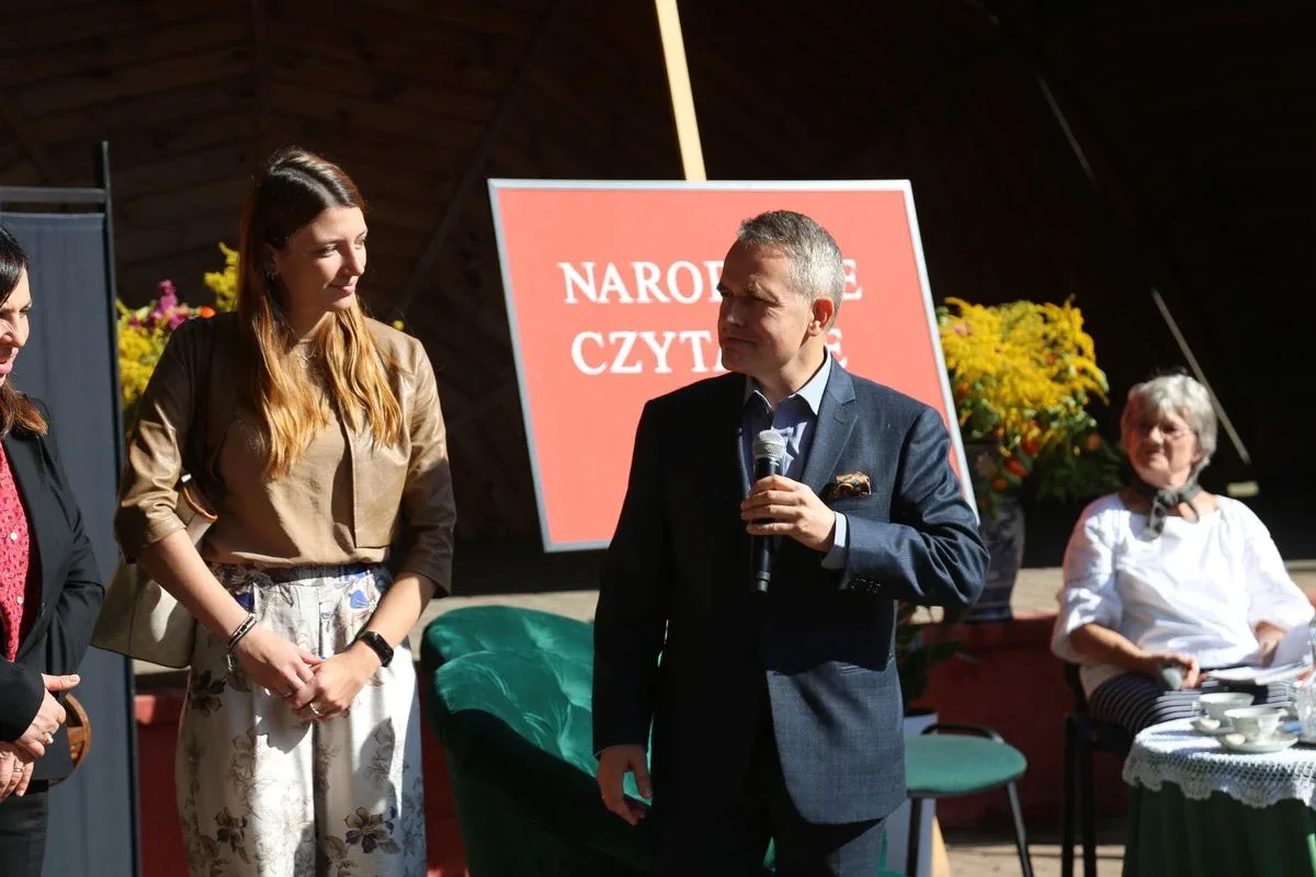 "Narodowe Czytanie" w Ostrowi Mazowieckiej (zdjęcia)