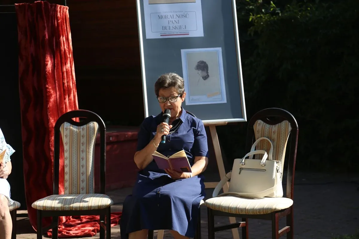 "Narodowe Czytanie" w Ostrowi Mazowieckiej (zdjęcia)