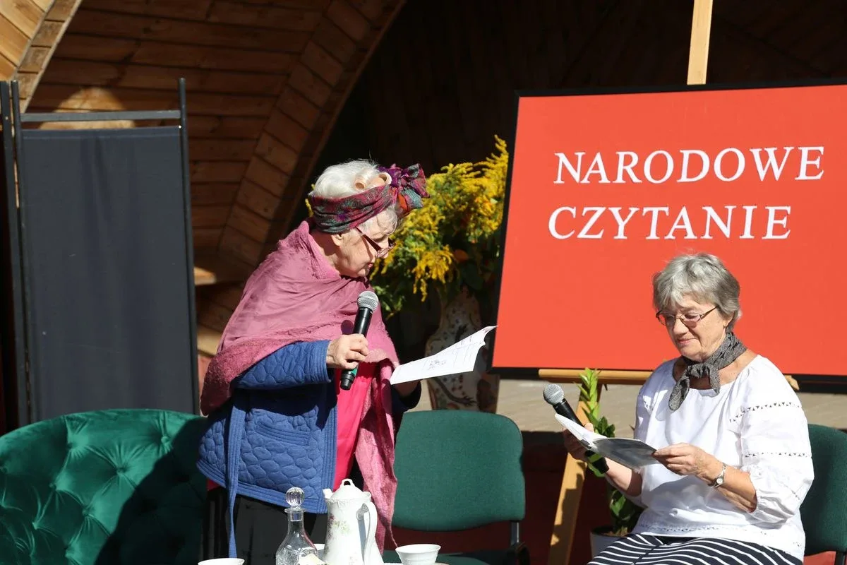 "Narodowe Czytanie" w Ostrowi Mazowieckiej (zdjęcia)