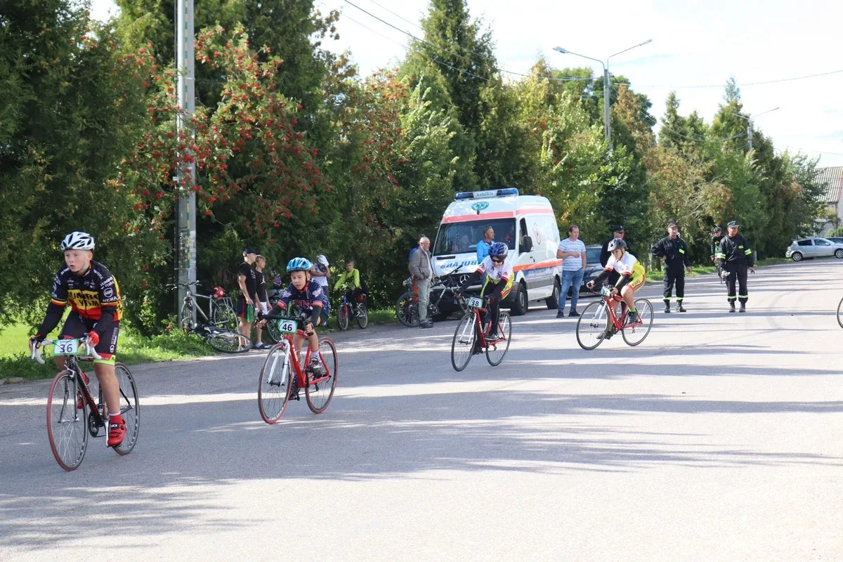 Wyścig rowerowy im. Kardynała Stefana Wyszyńskiego w Andrzejewie (zdjęcia)