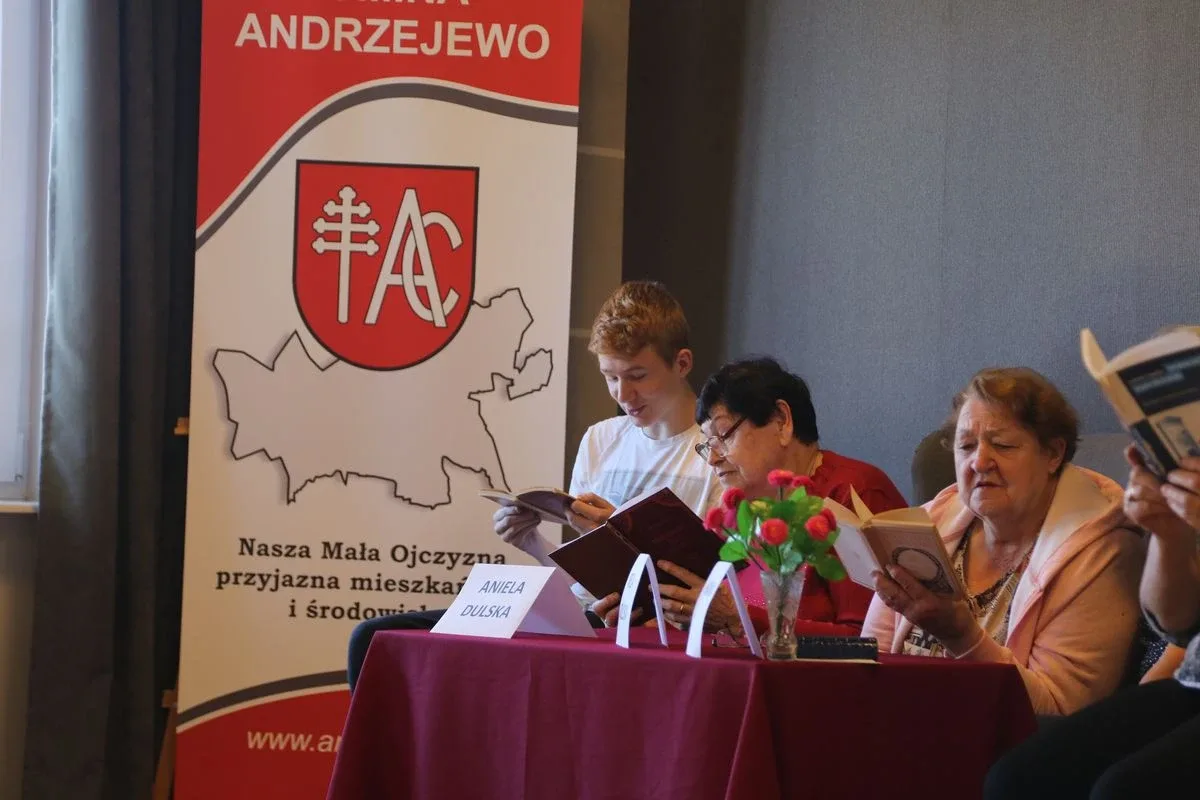"Narodowe Czytanie" w Andrzejewie (zdjęcia) 