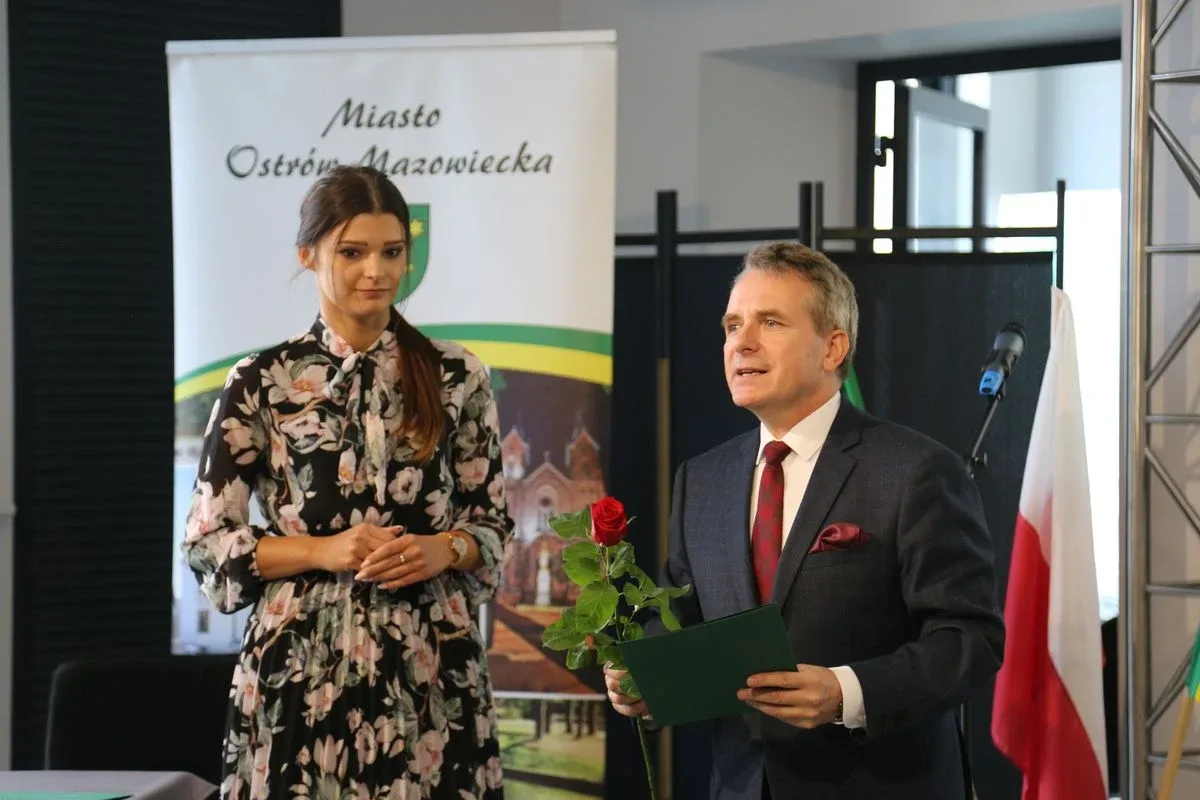 Burmistrz nagrodził najzdolniejszych uczniów w Ostrowi Mazowieckiej (zdjęcia)