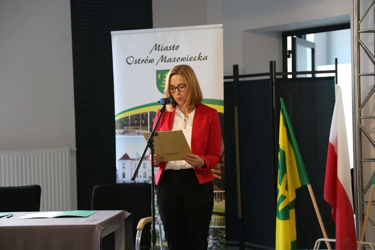Burmistrz nagrodził najzdolniejszych uczniów w Ostrowi Mazowieckiej (zdjęcia)