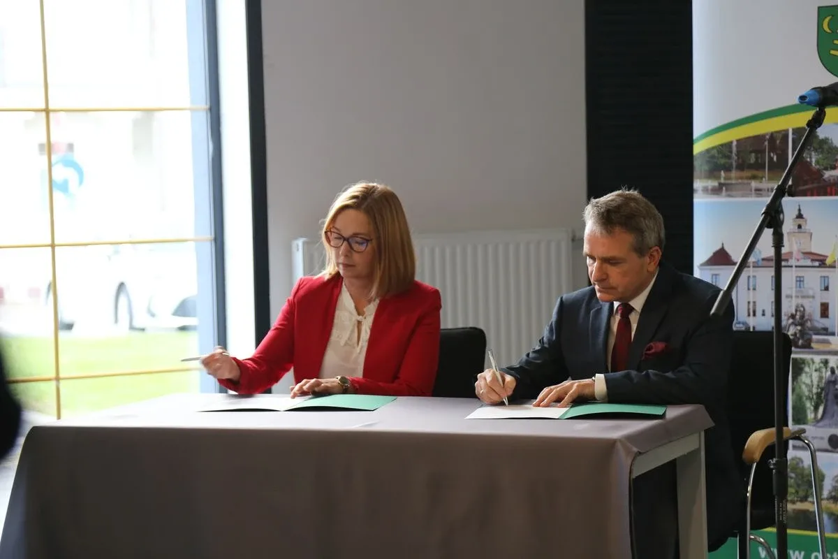 Burmistrz nagrodził najzdolniejszych uczniów w Ostrowi Mazowieckiej (zdjęcia)