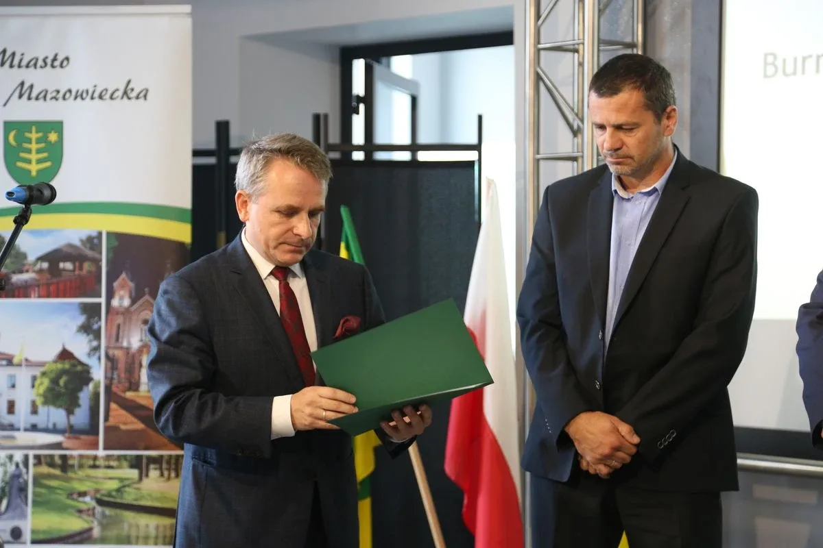 Burmistrz nagrodził najzdolniejszych uczniów w Ostrowi Mazowieckiej (zdjęcia)