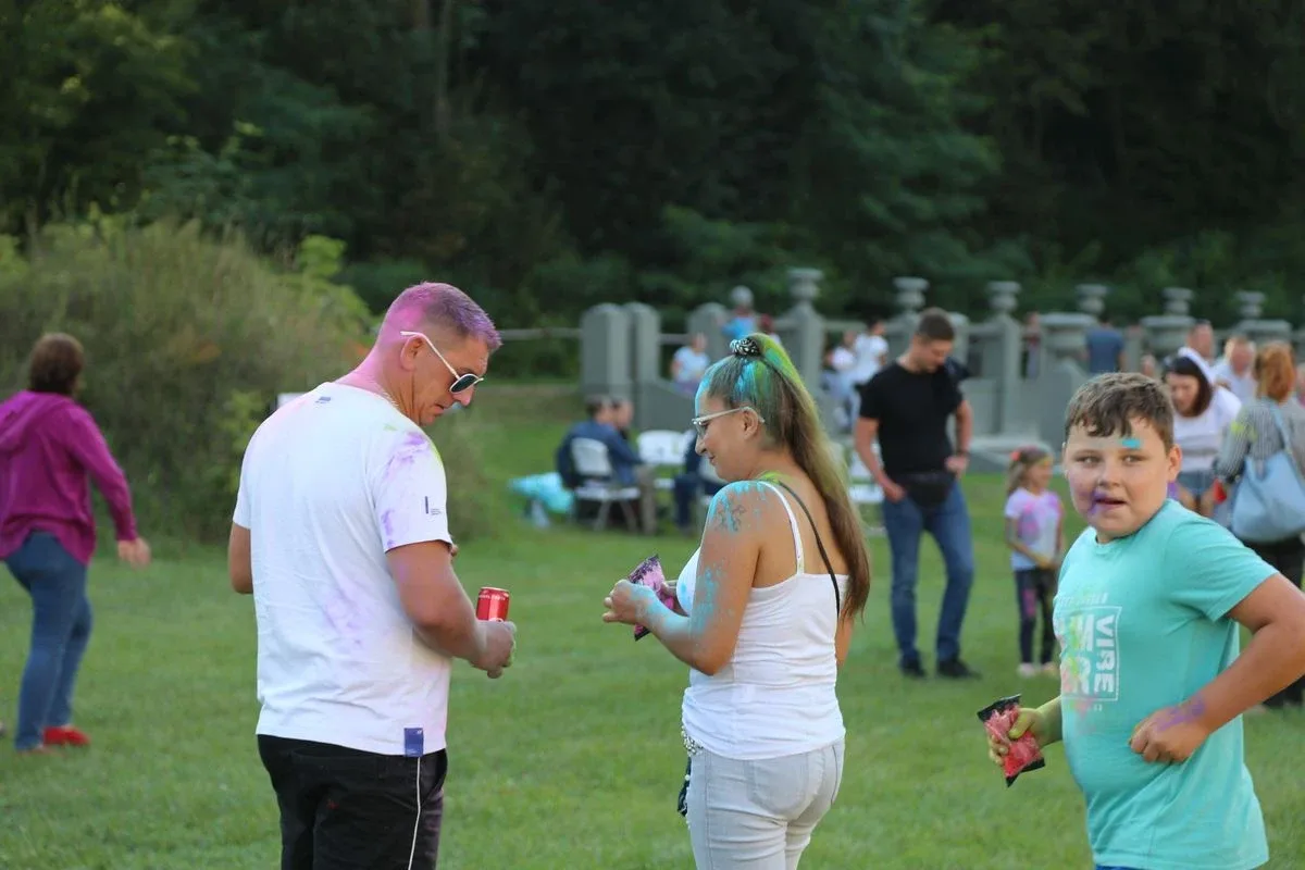Tak się bawili mieszkańcy Komorowa i okolic na kolorowym festiwalu (zdjęcia)