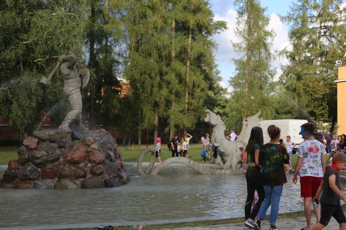 Tak się bawili mieszkańcy Komorowa i okolic na kolorowym festiwalu (zdjęcia)