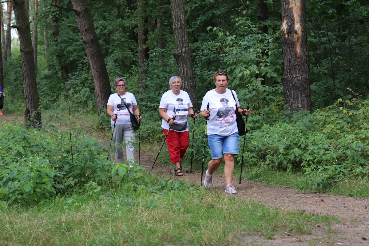 Pobiegli w IX edycji biegu "Tropem Wilczym" w Małkini Górnej (zdjęcia)