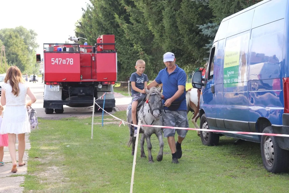 Piknik rodzinny z wieloma atrakcjami w Nurze (zdjęcia)