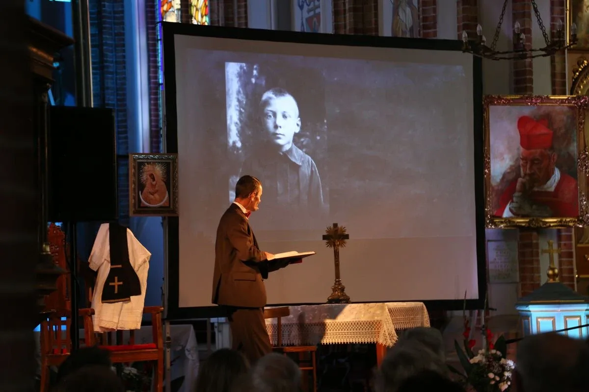 Spektakl upamiętniający Prymasa Tysiąclecia (zdjęcia)